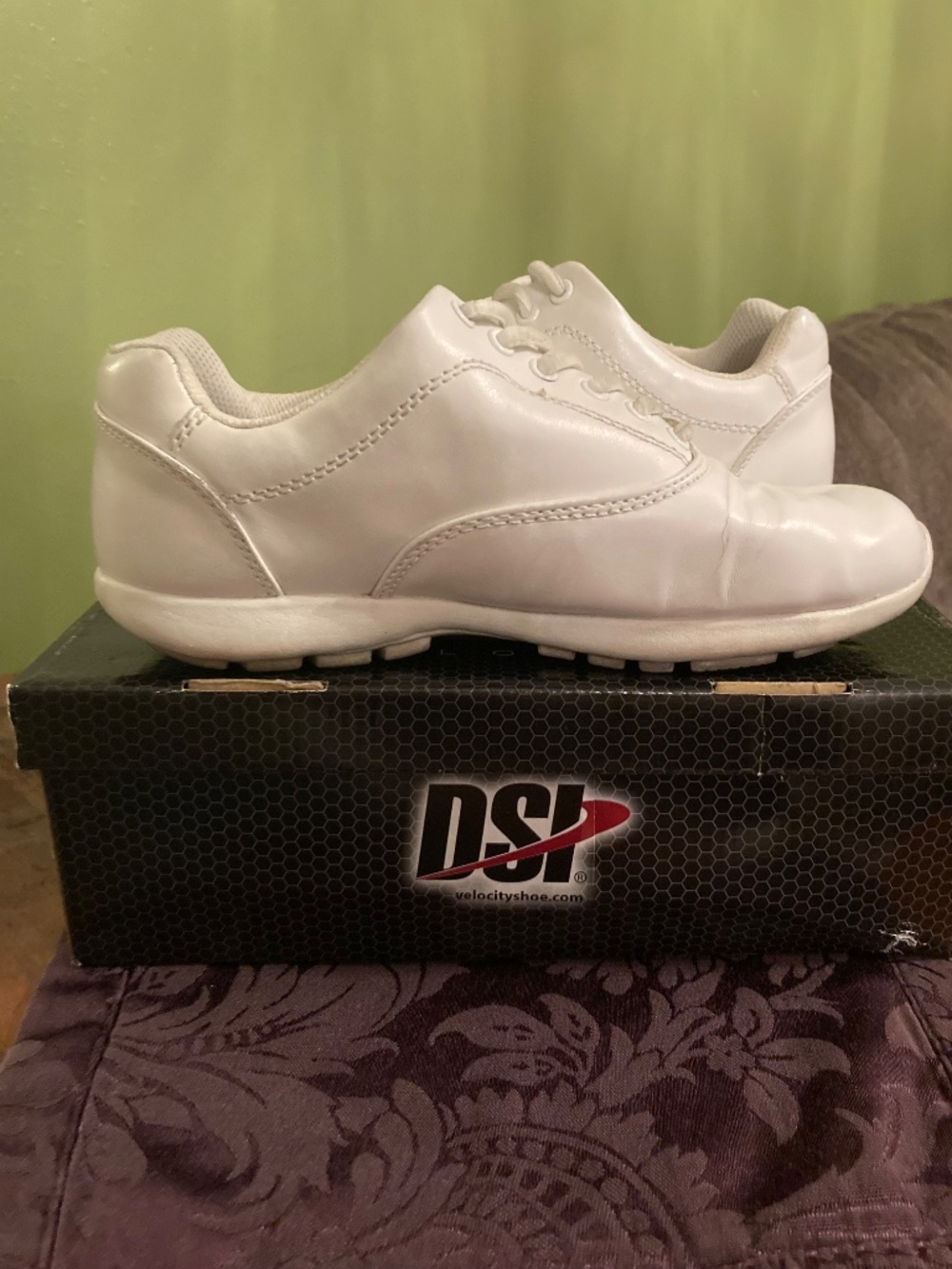 DSI Velocity White Marching Shoes - Picture 2 of 7